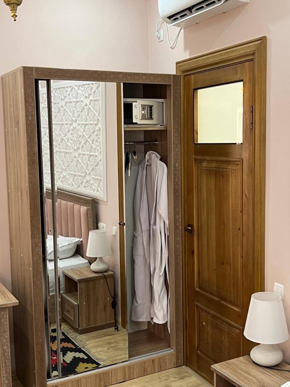 Nodirabegim Boutique Hotel Бухара Екстер'єр фото